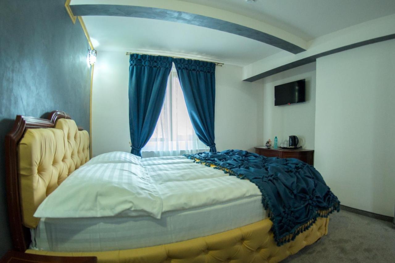 Voila Inn Predeal Ngoại thất bức ảnh